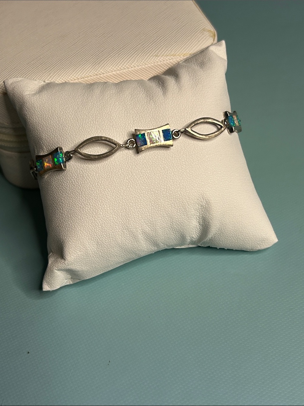 925 Sterling Silver Green/Blue/White Opal Inlay Bracelet 7” excellent Condition - Picture 3 of 4